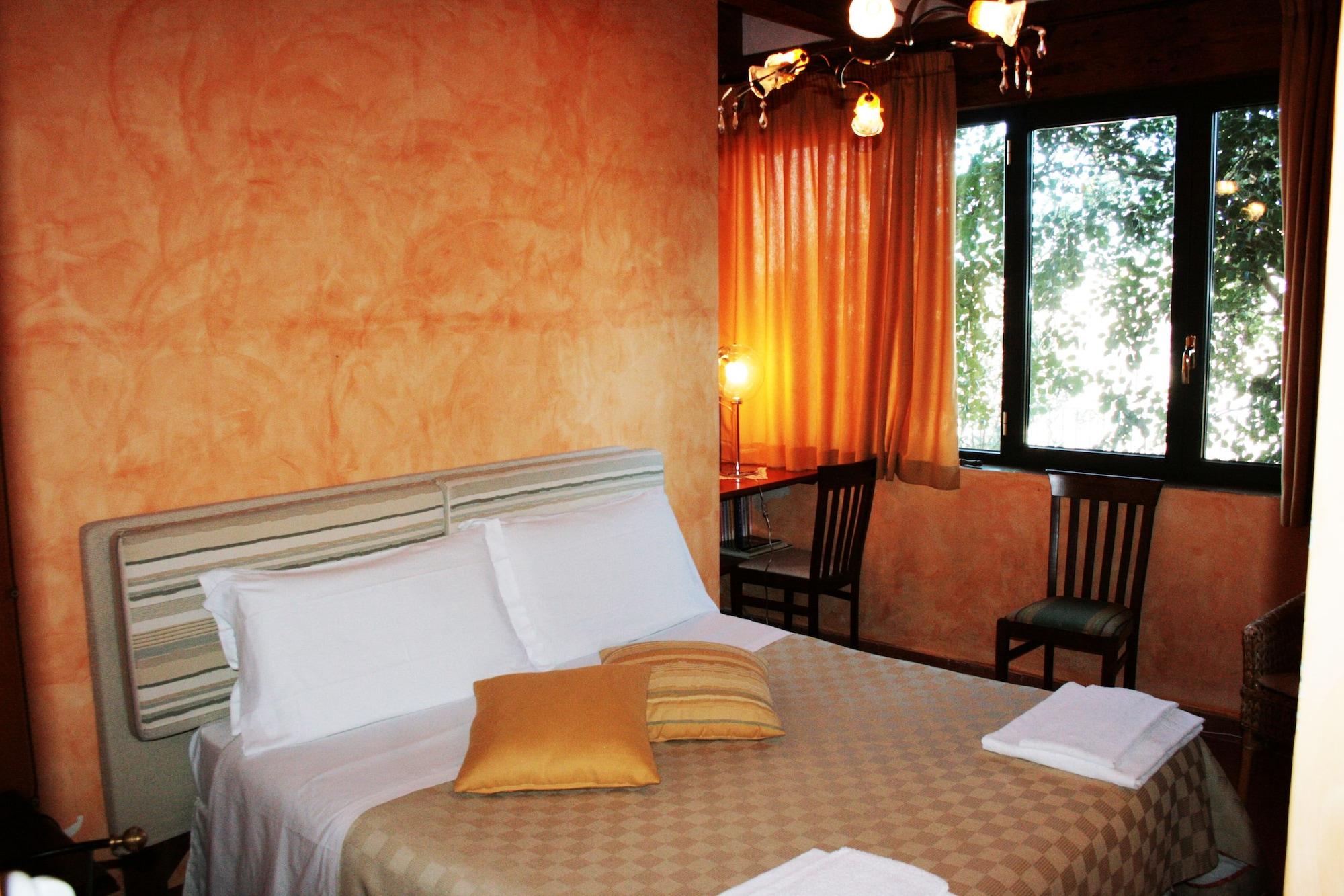 ピアッツァ・アルメリーナ La Casa Sulla Collina D'Oro Bed & Breakfast エクステリア 写真