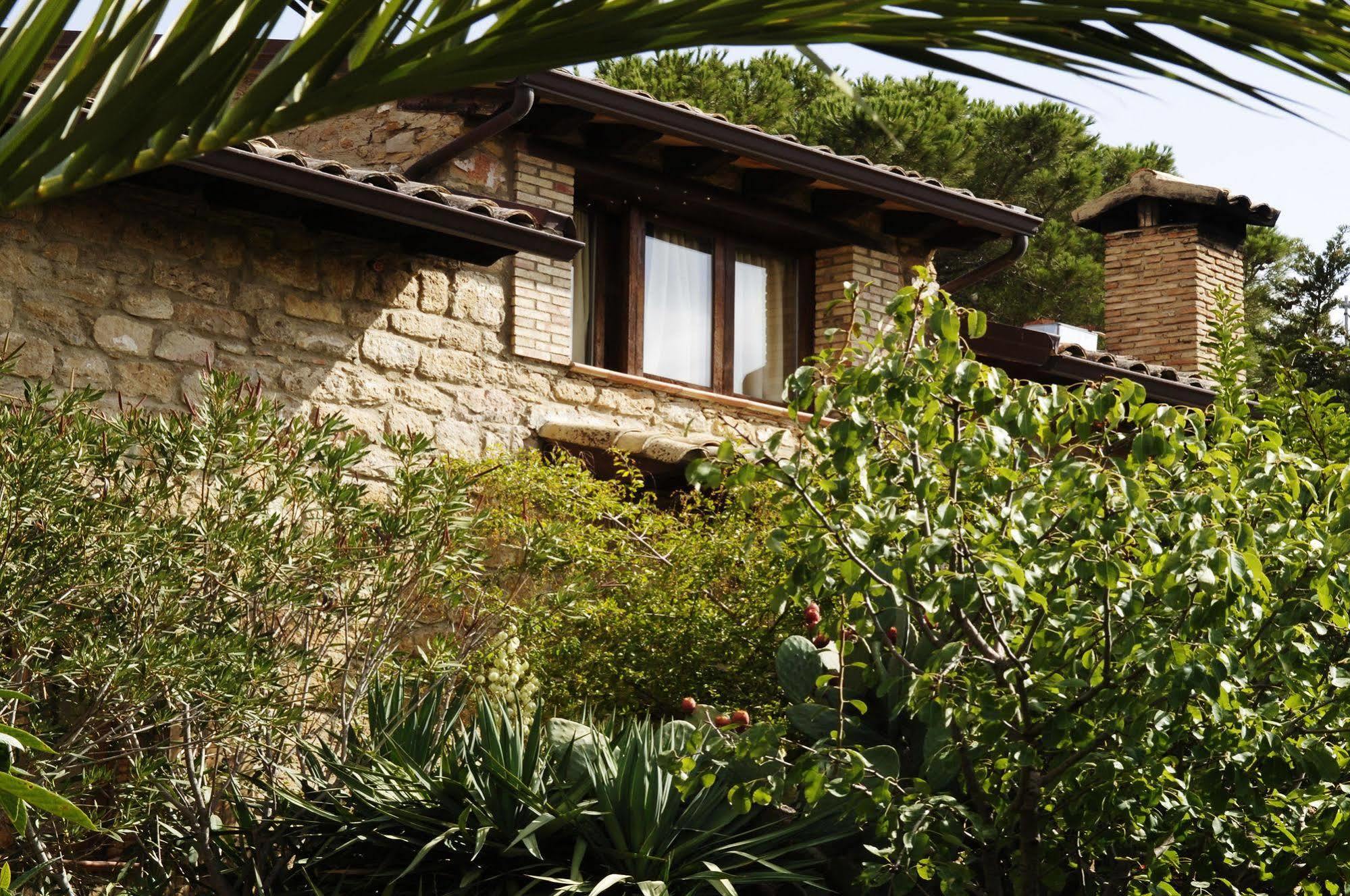 ピアッツァ・アルメリーナ La Casa Sulla Collina D'Oro Bed & Breakfast エクステリア 写真